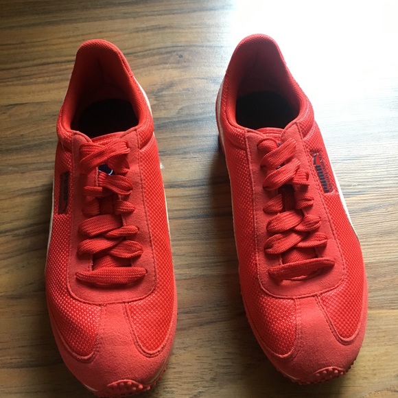 Classic Red Puma’s NEW - Picture 2 of 5